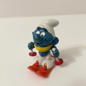 Vintage The Smurfs Skier Smurf Snow Skiing Ski Poles Toy Figurine